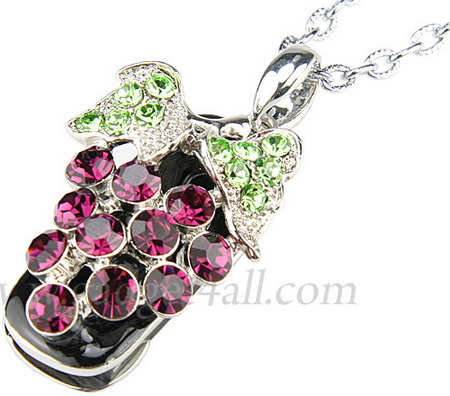 jewel_grapes_necklace_usb_flash_drive